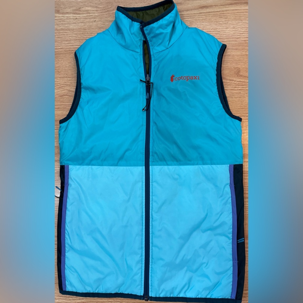 Cotopaxi Women's Reversible Blue/Green Quilted Vest